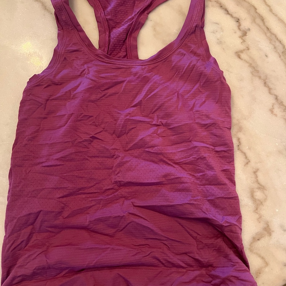 Lululemon - Picture 2 of 2